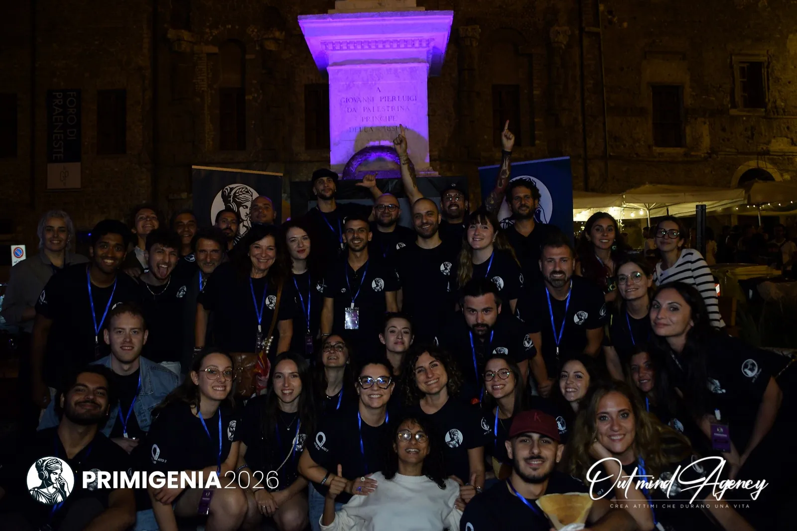 Il team de Il Principe APS sul palco del Primigenia Music Awards